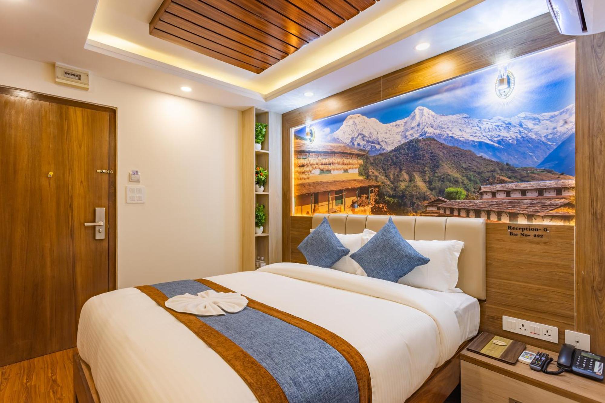 Airport Diana Hotel Kathmandu Bagian luar foto