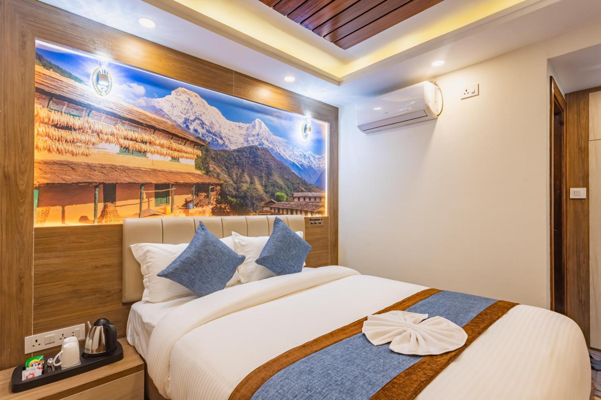 Airport Diana Hotel Kathmandu Bagian luar foto