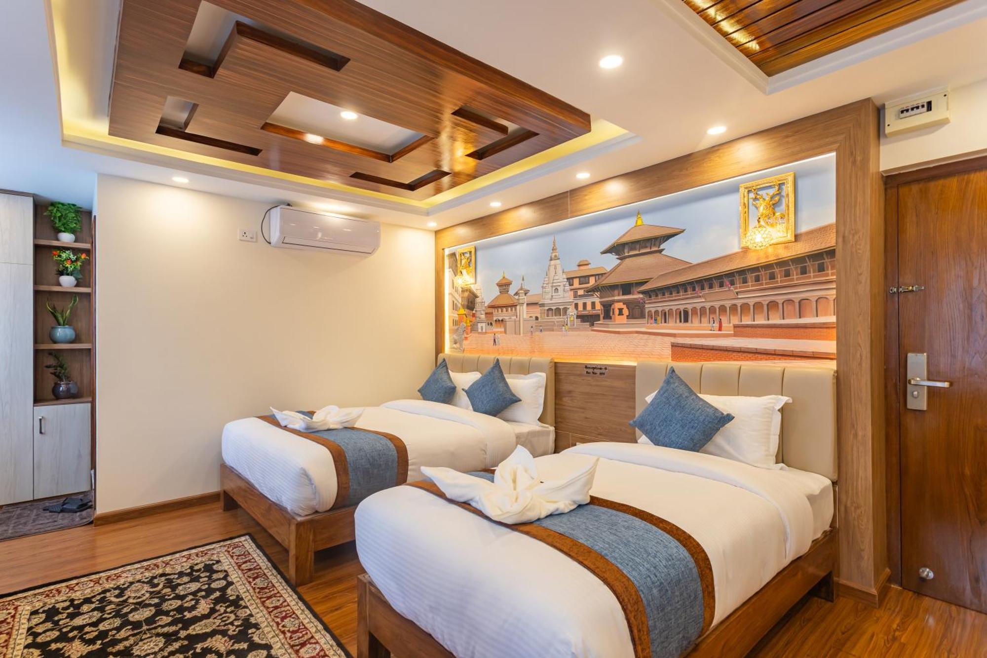 Airport Diana Hotel Kathmandu Bagian luar foto