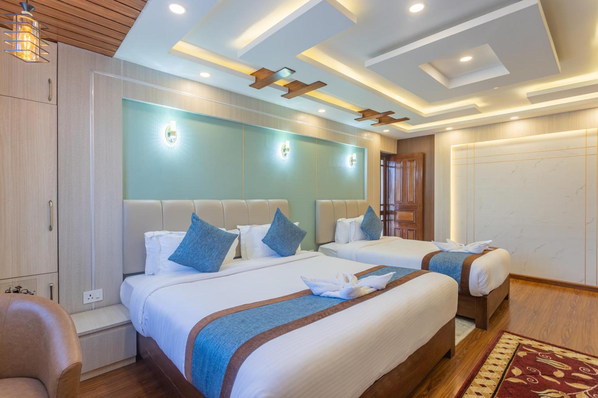 Airport Diana Hotel Kathmandu Bagian luar foto